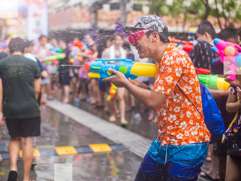 Tip para pros: Si viajas a Bangkok durante Songkran, prepárate para empaparte
