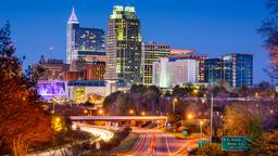 Hoteles cerca de Fairy Tales and Dragons - North Carolina Symphony Young People’s Concert