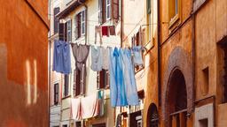 Busca vuelos baratos a Roma