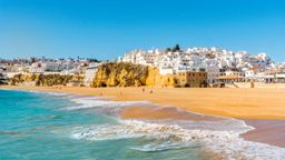 Encuentra vuelos baratos a Albufeira