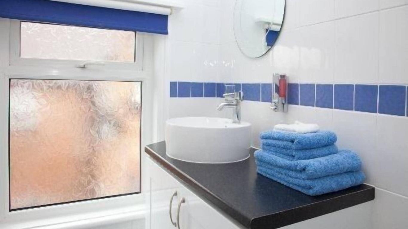 The Meltham Guesthouse Scarborough