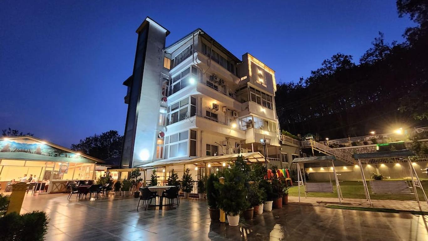 Hotel Rajpur Heights