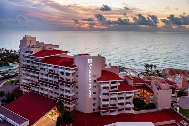 Wyndham Grand Cancun All Inclusive Resort & Villas