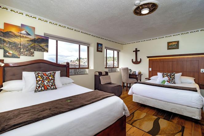 Friends Hotel & Rooftop