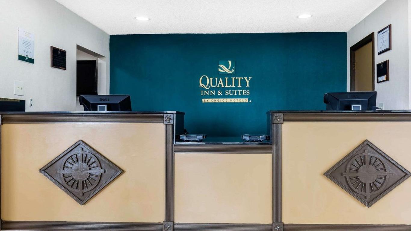 Quality Inn & Suites Bloomington