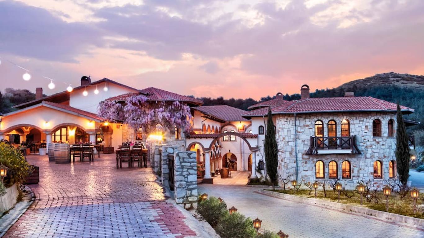 Vinifera Vineyards Hotel